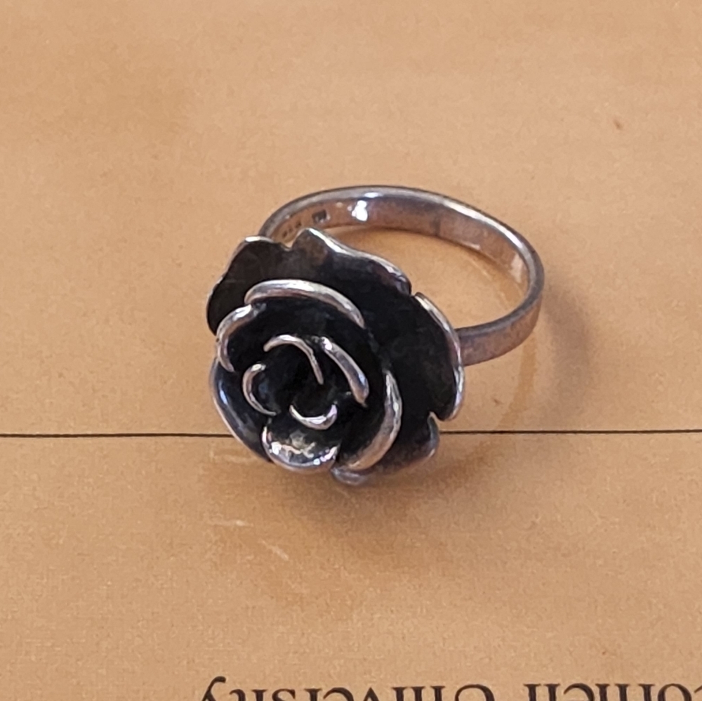 Sterling silver rose ring sz 8